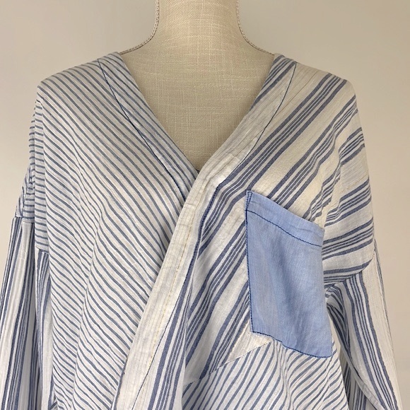 ANTHROPOLOGIE Holding Horses Cross Over blouse blue and white M - Picture 2 of 9
